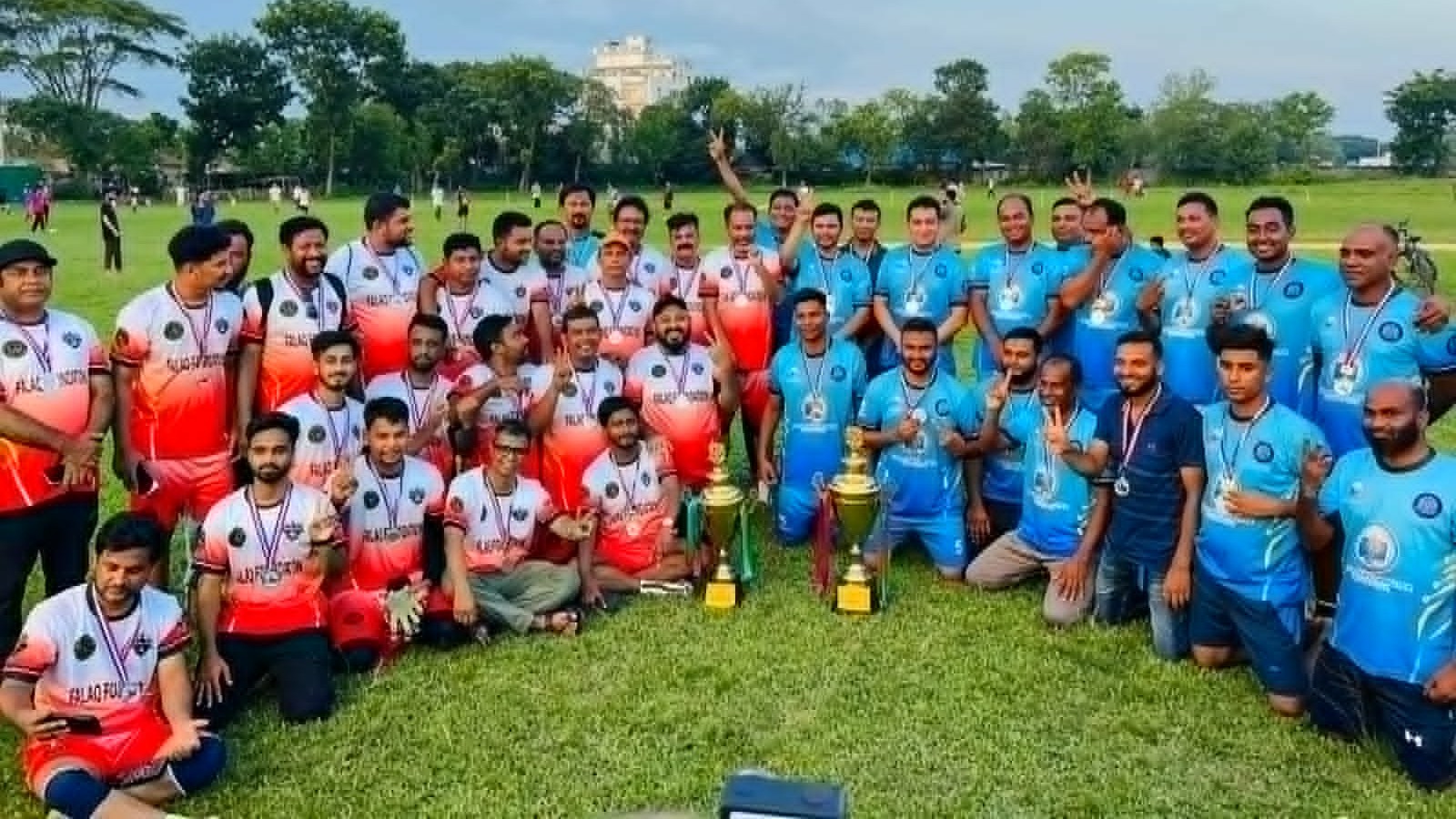 সৈয়দপুরে প্রীতি ম্যাচে সাংবাদিক একাদশকে ৭-১ গোলে হারাল পুলিশ